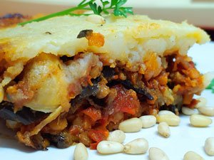 Receta vegana de Moussaka de berenjenas, lentejas y bechamel de patata