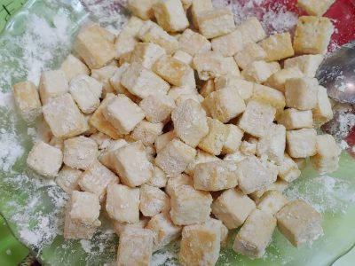 Rebozar tofu a la naranja