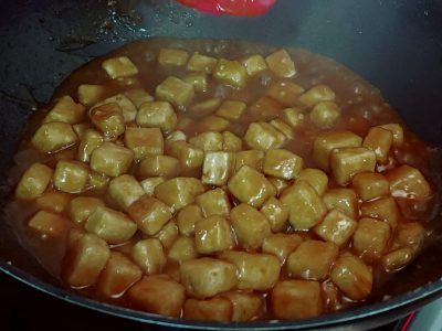Receta vegana de tofu a la naranja crujiente