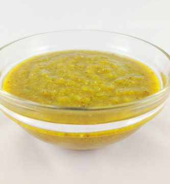 Receta de salsa pesto vegano con albahaca